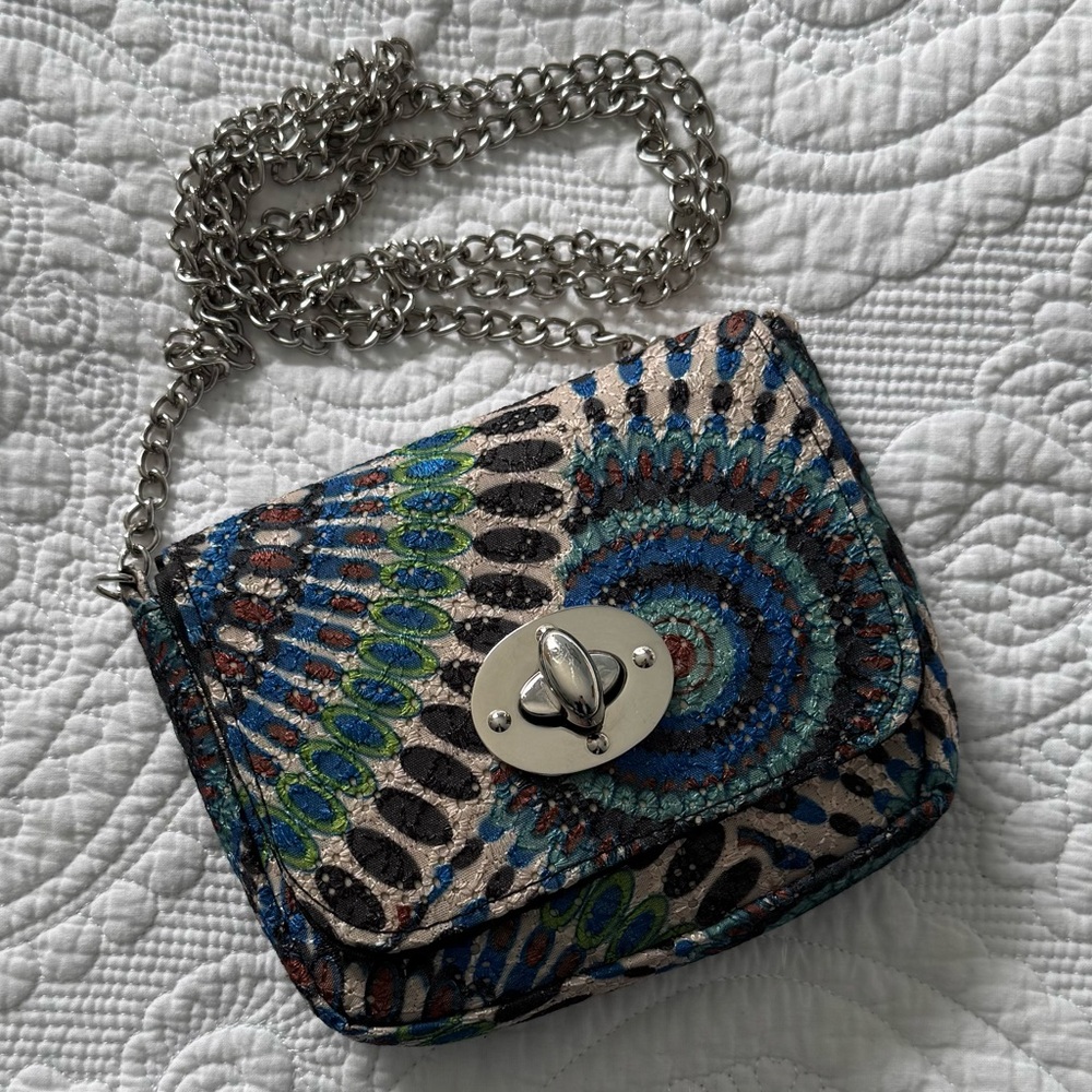 Urban Expressions Peacock Patterned Crossbody Bag